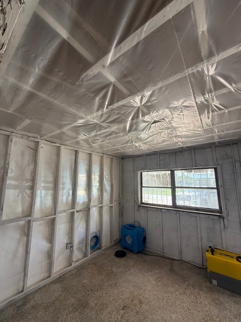 Mold remediation containment room wide angle